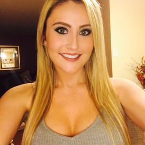 Meet your Posher, Carly